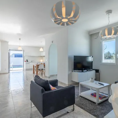 Holiday home Casa Blanca By Interhome Castello  D'Empuries