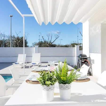 Holiday home Casa Blanca By Interhome Castello  D'Empuries